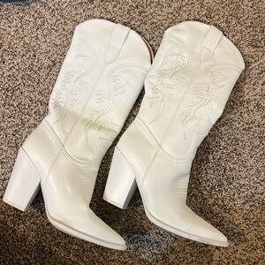 White cowgirl boots